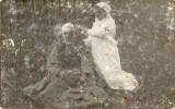 Fotografie din Primul razboi mondial WWI Soldat Ranit ingrijit de sora medicala