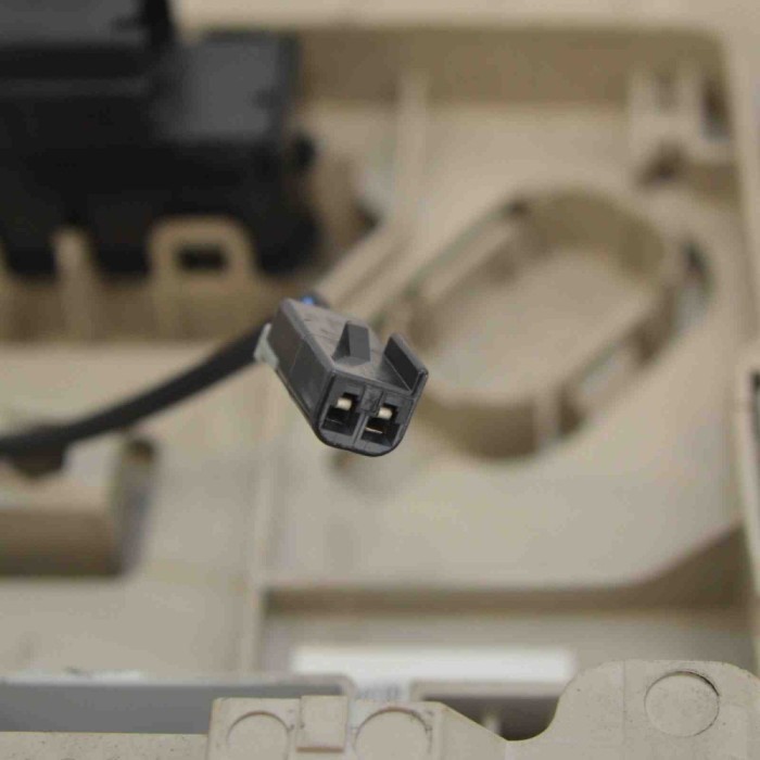 Iluminare interioară OPEL MOKKA / MOKKA X 2016 OEM: 22943126 4027497