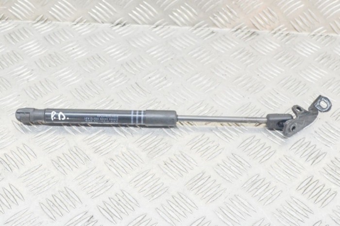 Amortizor capota dreapta față BMW 5 F10 2012 OEM: 7309117 13178385