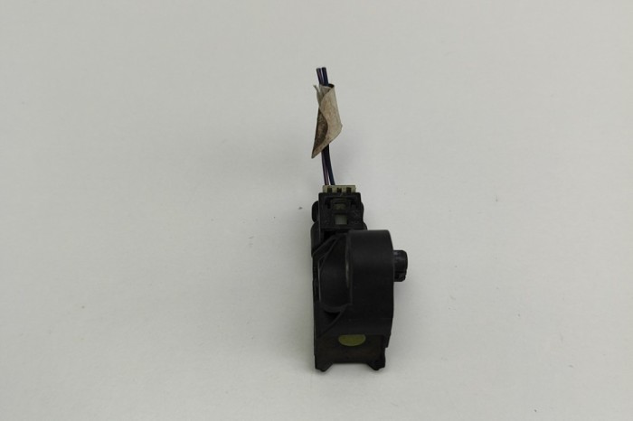 Senzor de impact st&acirc;nga față MERCEDES-BENZ C W205 2017 OEM: A2139051300 30396585