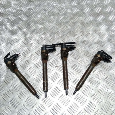 Injectoare Mercedes CL203 C209 2.2D foto
