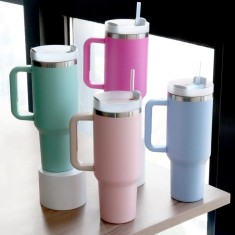Cana termos cu pai, capacitate 1200 ml, din inox, maner ergonomic, reutilizabil, perete dublu, fara BPA, multicolor