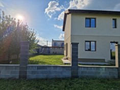 Casa individuala 5 camere direct de la proprietar Mosnita Noua