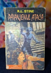 Carte - Paianjenul ataca - R.L. Stine, Colectia romanul de groaza, Miron 1995 foto