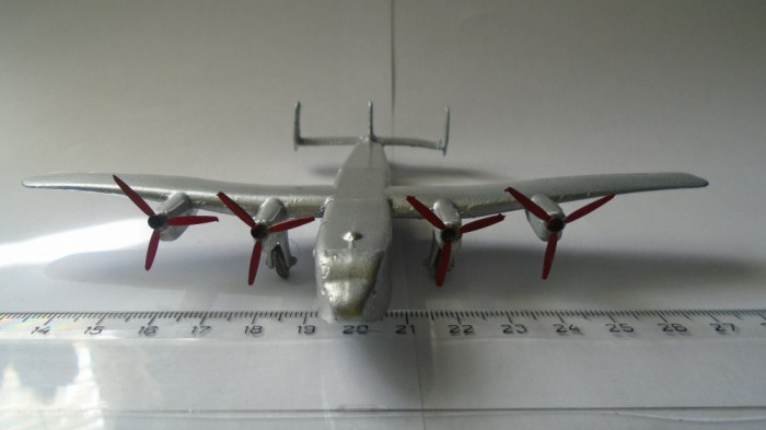 bnk jc Dinky 70a Avro York Air Liner