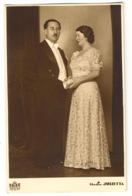 AD 1534 C.P.VECHE - SOTI IN TINUTA DE EPOCA - STUDIO JULIETTA foto