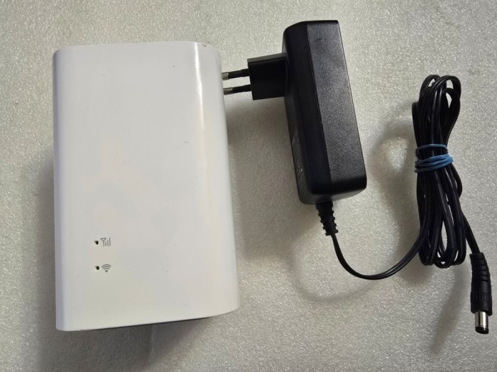 Modem 4G HUAWEI e5180s-22 Cube Router LTE 150Mbps 800/1800/2100/2600