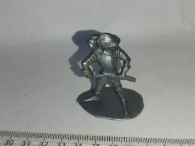 bnk jc Domplast - figurina de plastic - cavaler foto