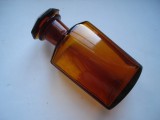 Sticla farmacie cu dop, maro, 150-200 ml, stare buna