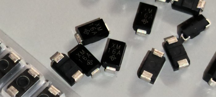 10 MII BUCATI DIODE - COMPONENTE ELECTRONICE TVS XM 16 A - tvs diode 15vwm 24 avc ddr 14 rc smaj15ca