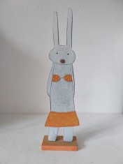 ** Iepure / iepuras de lemn pictat, decor Pasti / gadina, loc de joaca, etc, 35cm inaltime x 9cm latime