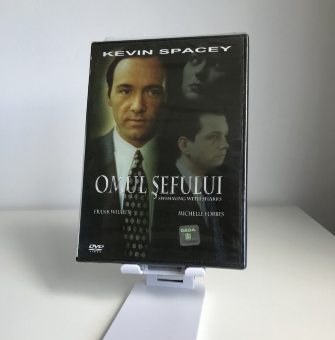 Film Subtitrat - DVD - Omul șefului (Swimming with Sharks)