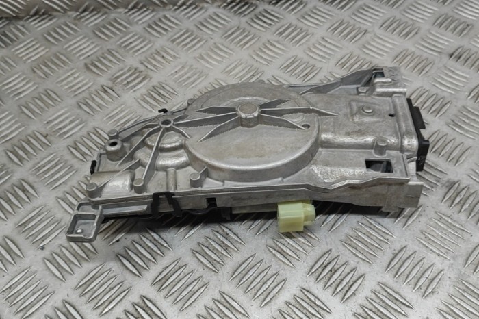 Motor soft close haion MERCEDES-BENZ C S206 2024 OEM: A0999064703 | 30455039