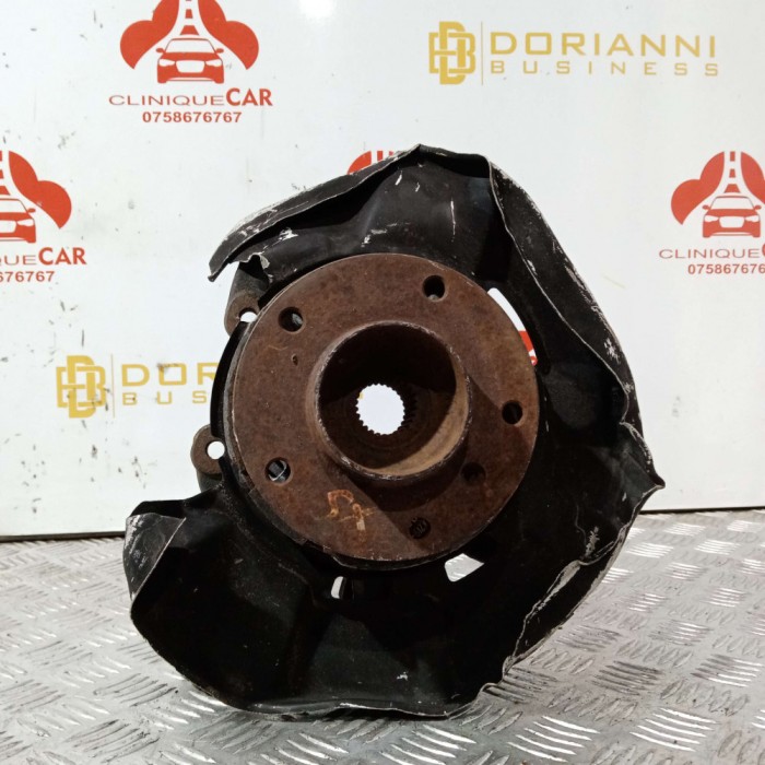 Fuzeta Dreapta Bmw Seria 3 320 2004-2011