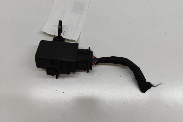 Releu &icirc;ncălzire scaun VW T-CROSS C11 2024 OEM: 2Q0959772 31405912