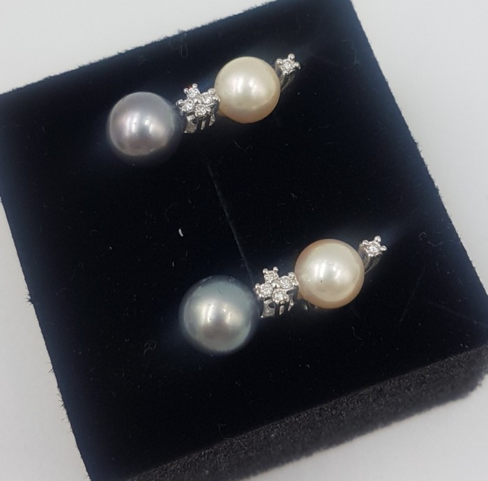 Superbi cercei din aur alb 18 k, diamante naturale si perle naturale Akoya
