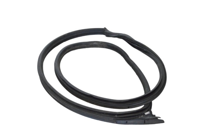 Garnitura ușă dreapta față PEUGEOT RCZ 2010 OEM: YM18500080 24790508