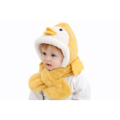 Caciulita galbena plusata pentru copii - Pinguin (Marime Disponibila: 5 ani)