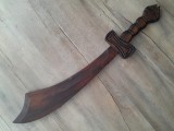 Cumpara ieftin Sabie antica veche hanger lemn jungher pumnal dagger curbat vintage iatagan vechi decor agatatoare perete