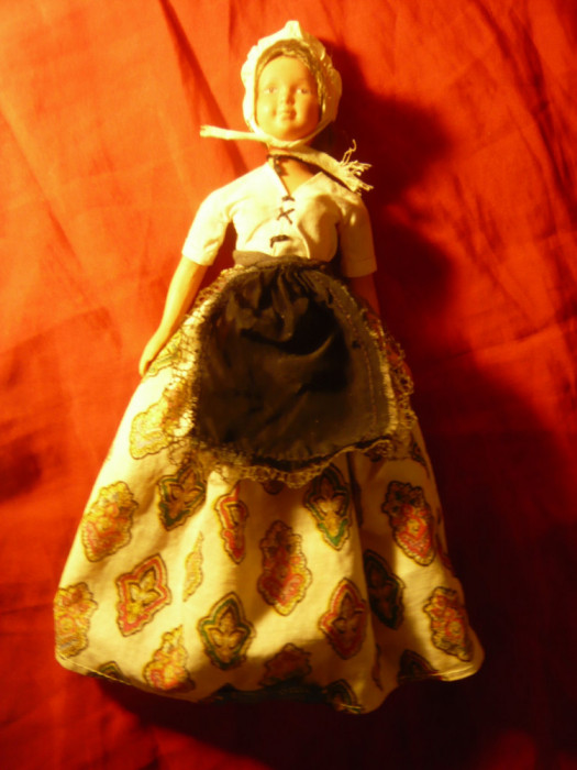 Papusa veche Franta - Regiunea Valdrome - Costum Popular , h=24cm