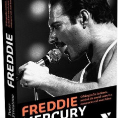 Freddie Mercury. O biografie intimă, scrisă de omul care l-a cunoscut cel mai bine