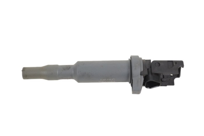 Bobina de inducție de &icirc;naltă tensiune BMW 5 F10 2013 OEM: 0221504471 25972427