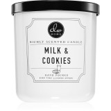 DW Home Signature Milk &amp; Cookies lum&acirc;nare parfumată 244 g