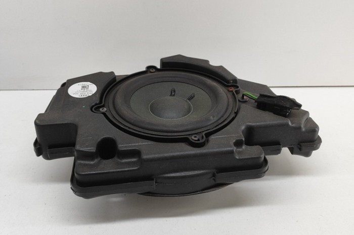 Difuzor ușă dreapta față AUDI A8 D4 4H_ 2011 OEM: 4H0035300 27761609