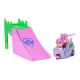 PATRULA CATELUSILOR FILMUL CU DINOZAURI SET VEHICUL CU RAMPA SI FIGURINA SKYE