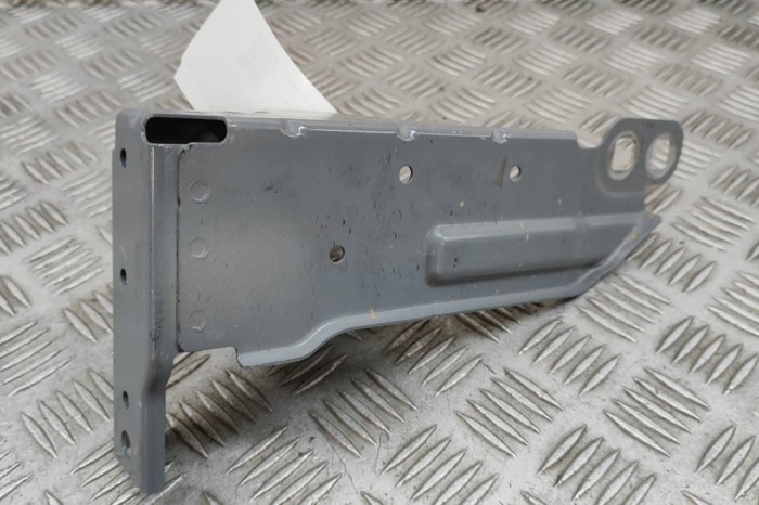 Suport far dreapta AUDI Q4 SUV F4B 2023 OEM: 10A803714 | 29082714