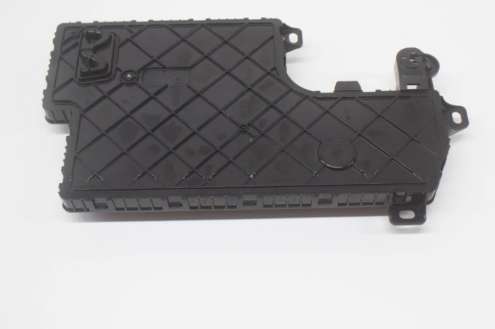 Modul de confort TESLA MODEL 3 2019 OEM: 1078673-90-H | 12645251