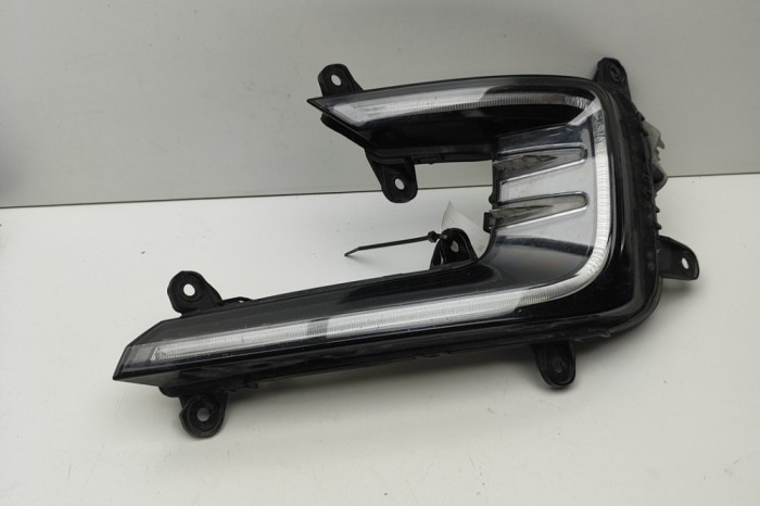 Proiector suplimentar st&acirc;nga față VW PASSAT Variant B8 3G5 2018 OEM: 3G0941055A 30249311