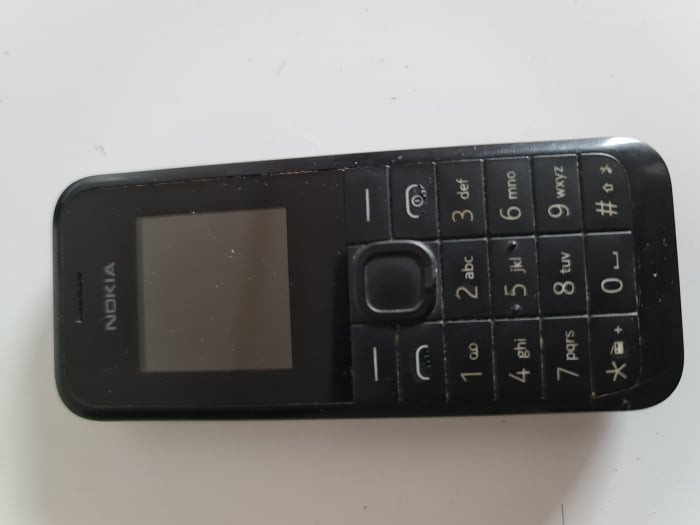 Telefon Nokia 105, folosit