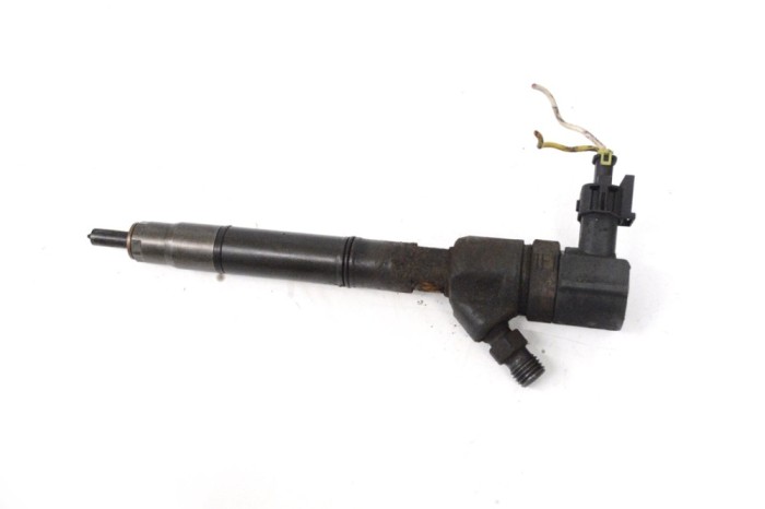 Injector de combustibil HYUNDAI i40 VF 2013 OEM: 33800-2A800 16888514
