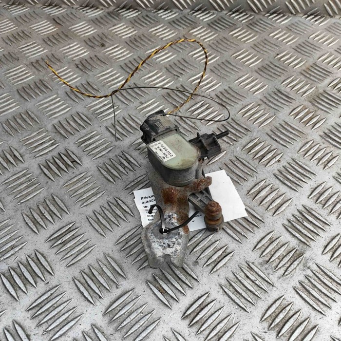 Senzor de nivel &icirc;nălțime st&acirc;nga față AUDI Q7 4L 2014 OEM: 7L0616213D 30973725