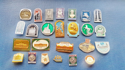 D682-I-Lot 25 Insigne URSS Moscova, Petersburg, Ermitaj, sportive, etc. foto