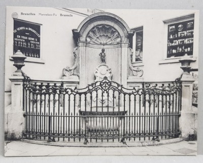 BRUXELLES , MANNEKEN - PIS , CARTE POSTALA DUBLA , ILUSTRATA , MONOCROMA, NECIRCULATA , PERIOADA INTERBELICA foto