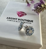 Cumpara ieftin Cercei rotunzi cu cristale albastre și design floral ARG389E, Argintboutique