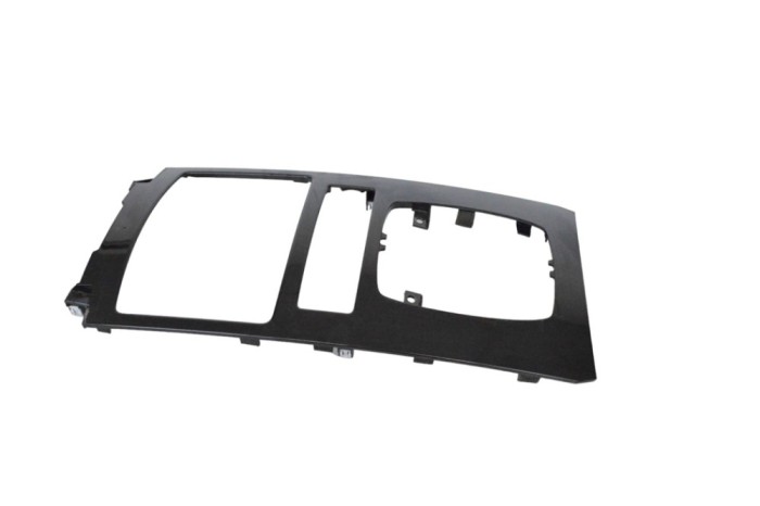 Ornament consola centrală INFINITI FX 2012 OEM: P13711B11000 23325544