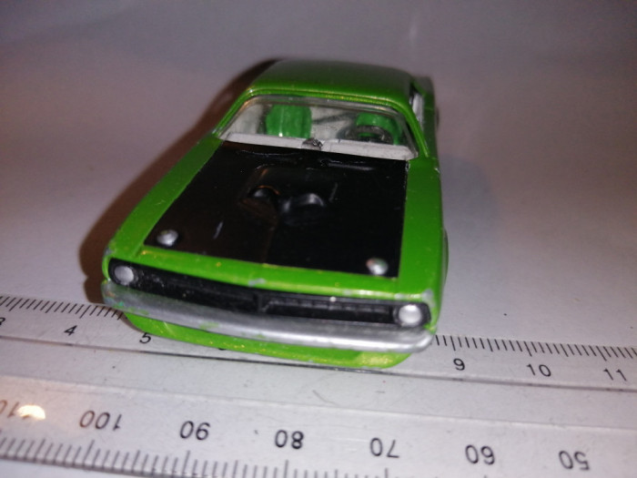 bnk jc Hot Wheels - 70 Barracuda Hemi - 1/43