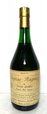 COGNAC MAGNIER, TROIS ETOILES GRANDE FINE COGNAC, ani 80 CL 70 gr 40 foto