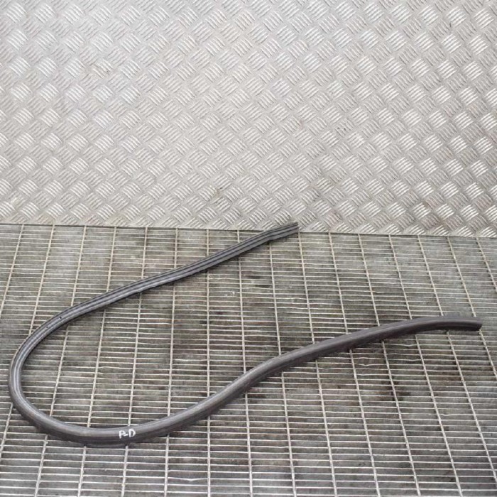 Garnitura ușă dreapta față MERCEDES-BENZ C Cabrio A205 2016 OEM: A2056920176 | 10127516