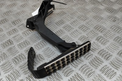 Pedala de accelerație MERCEDES-BENZ SLK R170 1999 OEM: A1293010001,A1703000082,A1403010620 29065952 foto