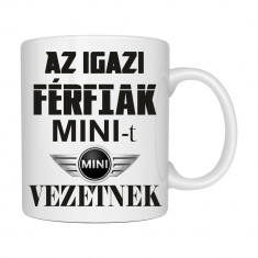 Cana personalizata ?Barba?ii adevara?i conduc MINI - Az igazi ferfiak MINI-t vezetnek?, auto, alba, 330 ml Termosensibila - Rosu exterior foto