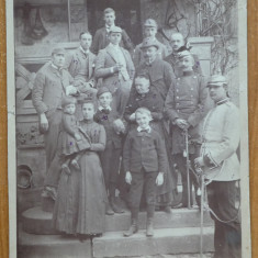 Foto pe carton gros , ofiteri nemti care au facut parte din garnizoana Bucuresti