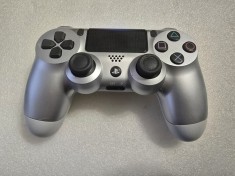 Controller Sony DualShock 4 V2 pentru Playstation 4 (PS4), Argintiu - poze reale foto
