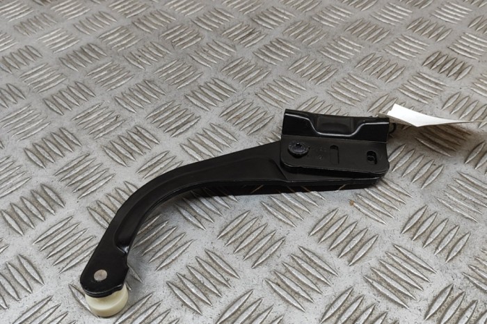 Șina ușă culisantă VW CADDY V SBB, SBJ 2023 OEM: 2K7843435E 27728599