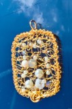 Pandantiv Handmade cu Perle Crosetate, fir metalic gilt, Aurie, 6 cm, RavariuArt