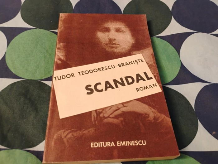 Scandal. Roman