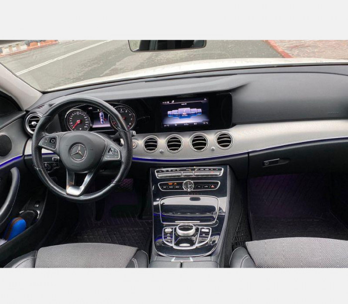 Card navigatie Mercedes-Benz E-Class W213 Garmin Map Pilot Europa V19 2022
